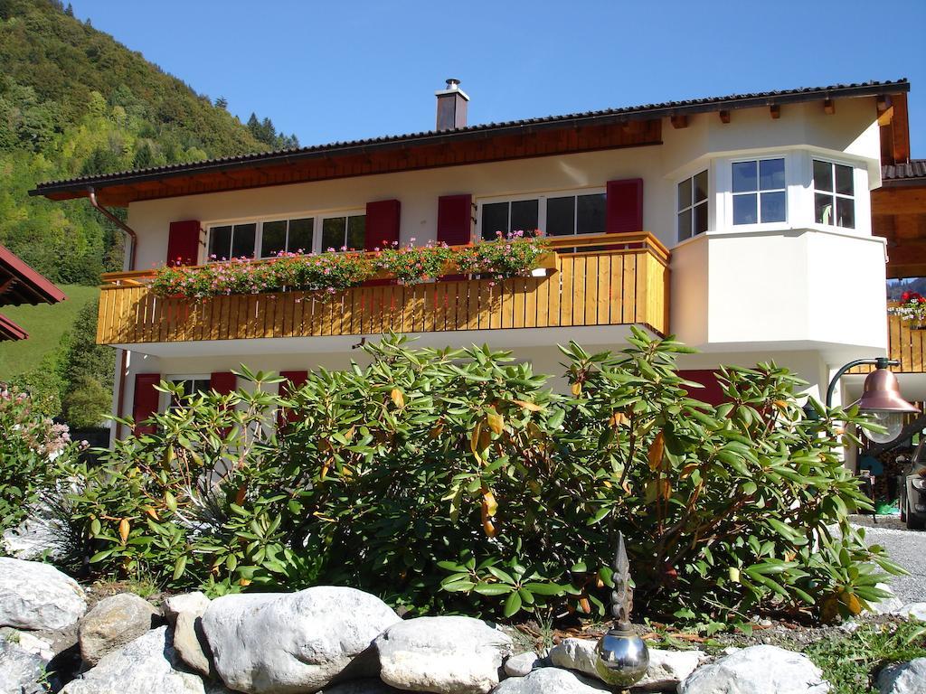 Haus Telisia Apartment Klosterle am Arlberg Exterior foto