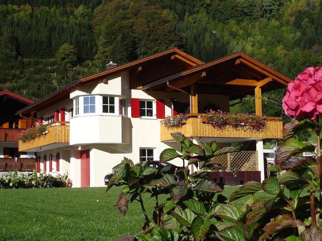 Haus Telisia Apartment Klosterle am Arlberg Exterior foto