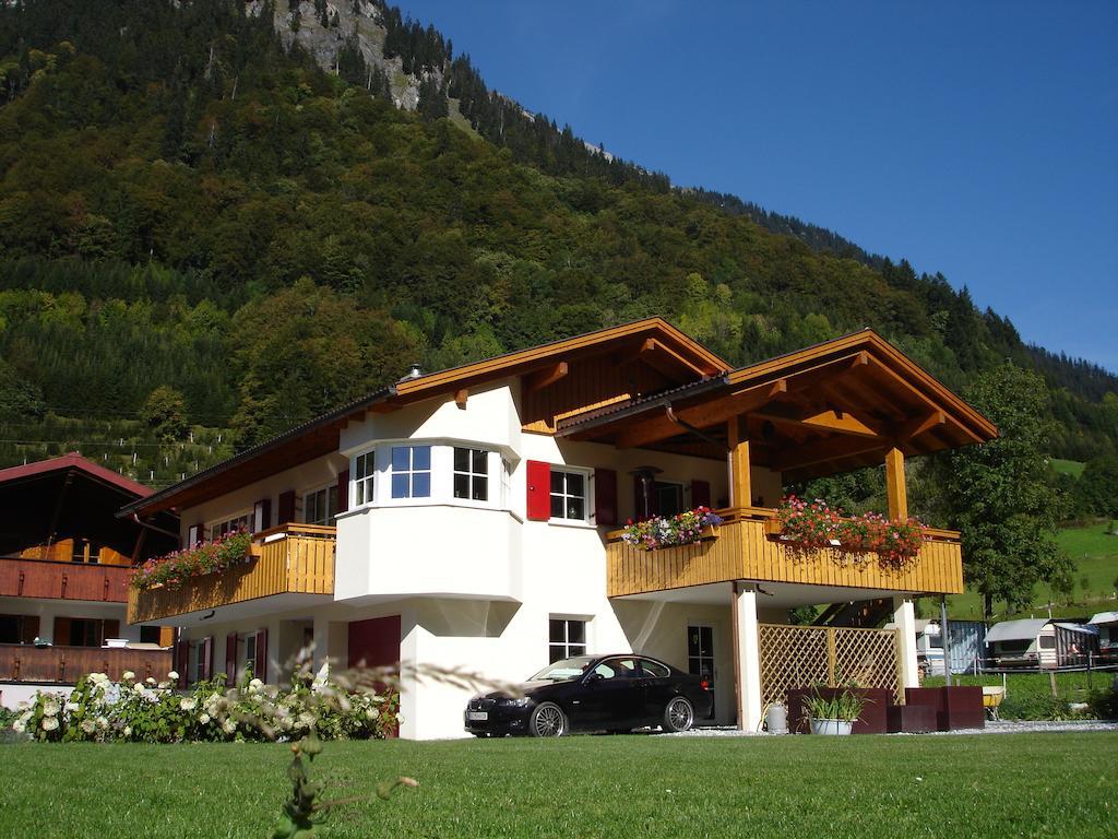 Haus Telisia Apartment Klosterle am Arlberg Exterior foto