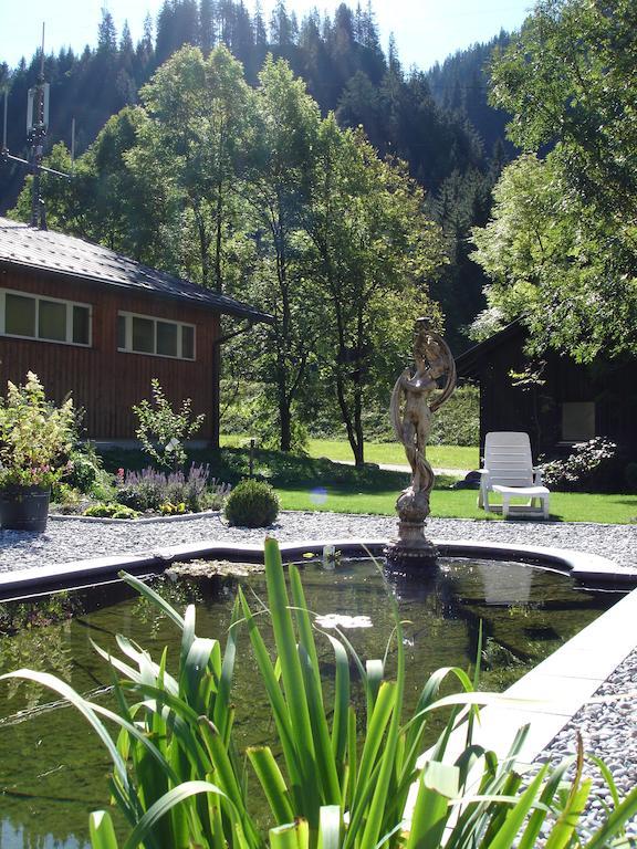 Haus Telisia Apartment Klosterle am Arlberg Cameră foto
