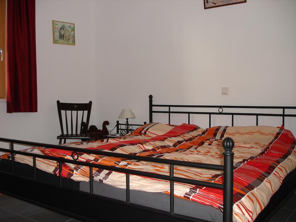 Haus Telisia Apartment Klosterle am Arlberg Cameră foto
